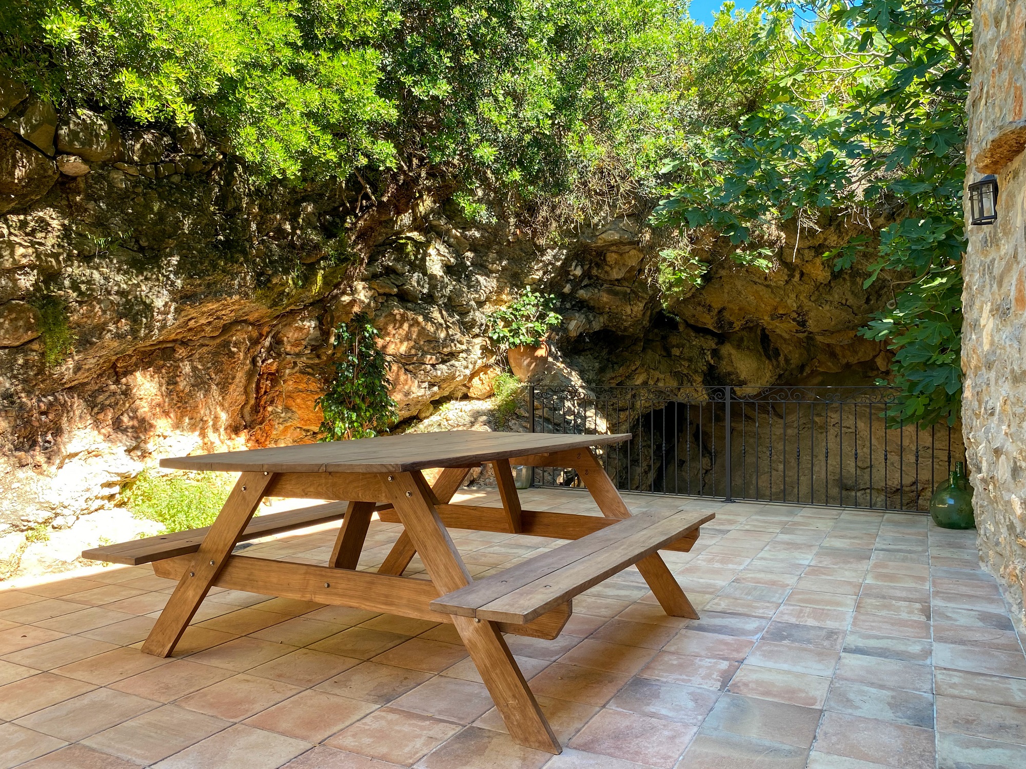 Terraza de la cueva